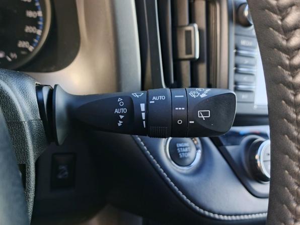 Toyota RAV4 IV (XA40) Рестайлинг с пробегом 2018 года, цена 2 490 000 рублей, 103380 км, внедорожник, Автокод Объявления
