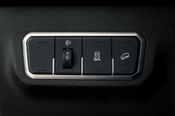 Haval M6 II с пробегом 2024 года, цена 1 989 000 рублей, 4968 км, внедорожник, Автокод Объявления