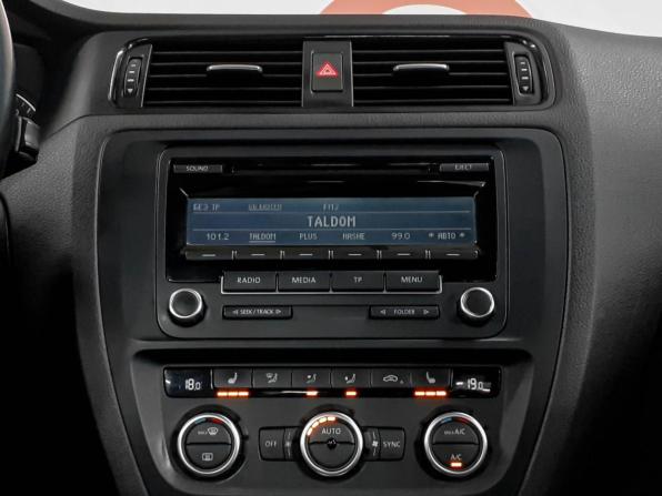Volkswagen Jetta VI с пробегом 2012 года, цена 965 000 рублей, 195000 км, седан, Автокод Объявления