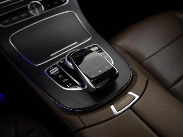 Mercedes-Benz E-Класс V (W213 S213 C238) с пробегом 2017 года, цена 2 673 000 рублей, 193317 км, седан, Автокод Объявления