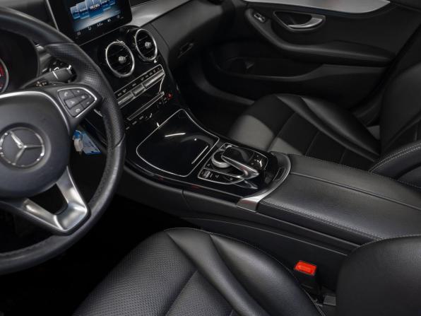 Mercedes-Benz C-Класс IV (W205) с пробегом 2015 года, цена 2 530 000 рублей, 72244 км, седан, Автокод Объявления