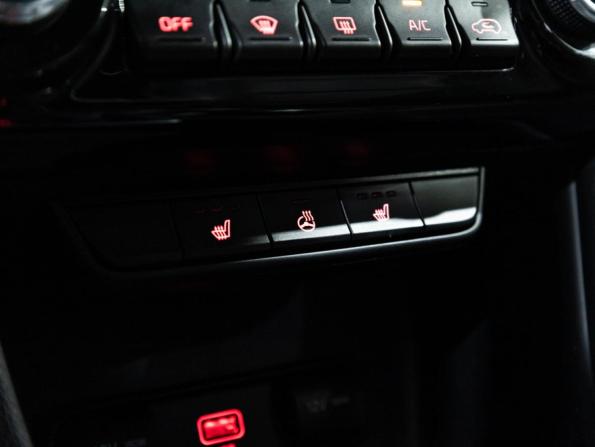 Kia Sportage IV Рестайлинг с пробегом 2021 года, цена 2 599 700 рублей, 63276 км, внедорожник, Автокод Объявления
