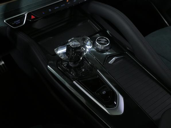 Geely Monjaro I с пробегом 2023 года, цена 3 370 000 рублей, 28500 км, внедорожник, Автокод Объявления