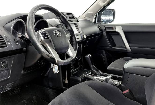 Toyota Land Cruiser Prado 150 Series Рестайлинг 1 с пробегом 2014 года, цена 3 150 000 рублей, 239078 км, внедорожник, Автокод Объявления