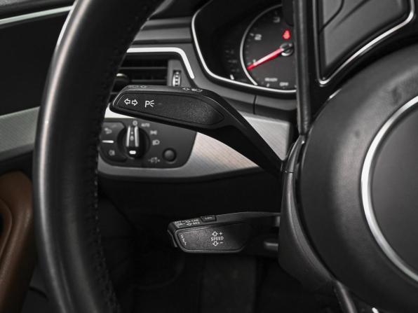Audi A4 V (B9) с пробегом 2018 года, цена 2 259 000 рублей, 276902 км, универсал, Автокод Объявления