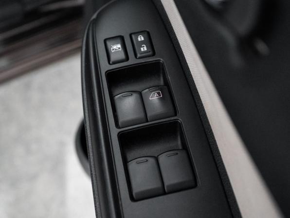 Nissan Note II Рестайлинг с пробегом 2016 года, цена 945 000 рублей, 201908 км, хэтчбек, Автокод Объявления