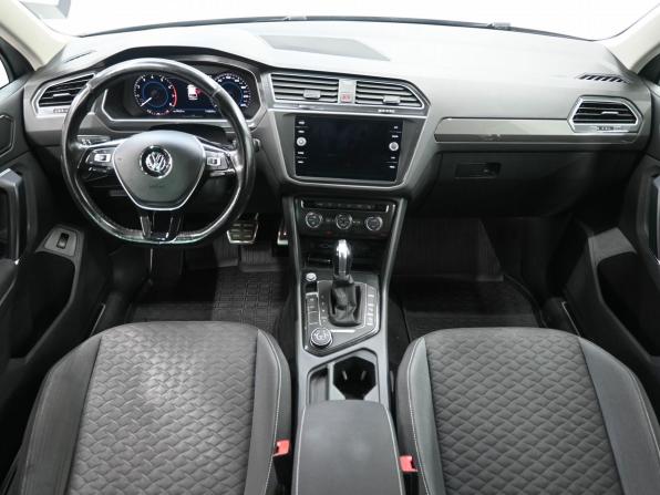 Volkswagen Tiguan II с пробегом 2018 года, цена 2 387 900 рублей, 176828 км, внедорожник, Автокод Объявления