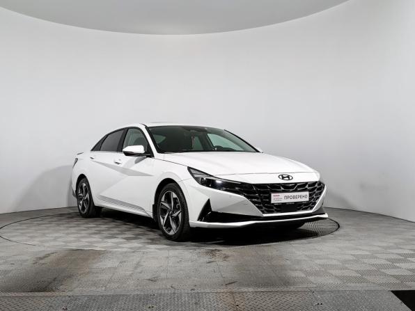 Hyundai Elantra VII (CN7) с пробегом 2022 года, цена 2 200 000 рублей, 46030 км, седан, Автокод Объявления