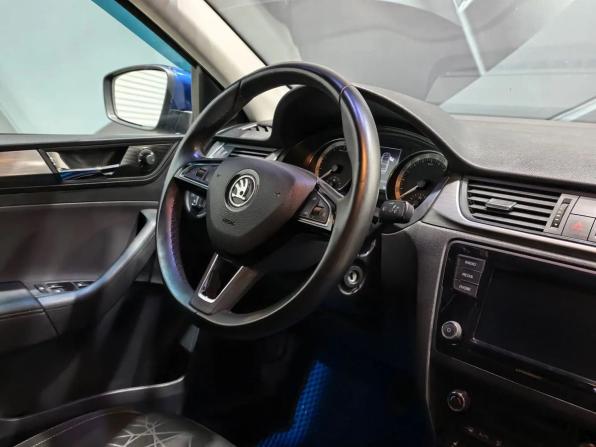Skoda Rapid I Рестайлинг с пробегом 2018 года, цена 1 220 000 рублей, 98000 км, лифтбек, Автокод Объявления