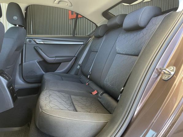 Skoda Octavia III (A7) Рестайлинг с пробегом 2019 года, цена 1 997 000 рублей, 61806 км, лифтбек, Автокод Объявления