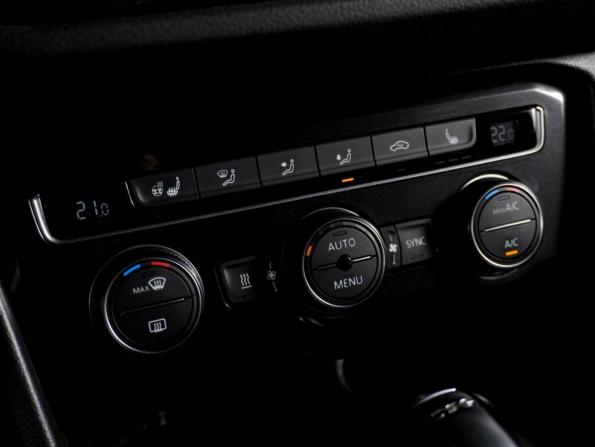 Volkswagen Tiguan II с пробегом 2017 года, цена 2 644 000 рублей, 136137 км, внедорожник, Автокод Объявления