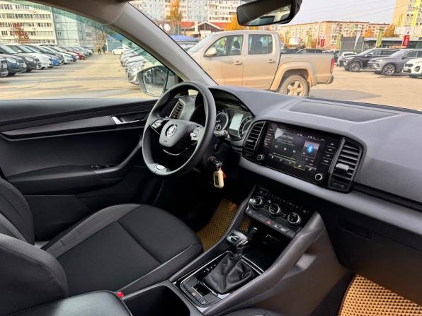 Skoda Karoq I с пробегом 2021 года, цена 2 249 000 рублей, 113228 км, внедорожник, Автокод Объявления