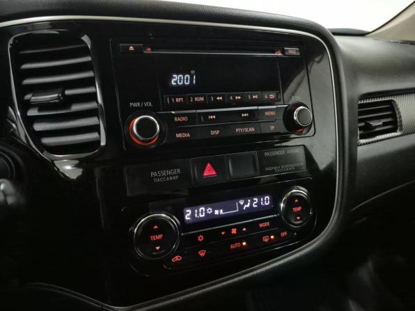 Mitsubishi Outlander III Рестайлинг 2 с пробегом 2016 года, цена 1 365 000 рублей, 294901 км, внедорожник, Автокод Объявления