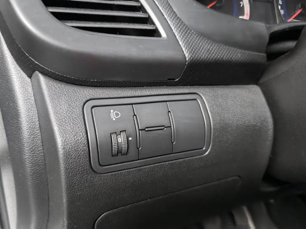 Hyundai Solaris I с пробегом 2013 года, цена 589 000 рублей, 239538 км, седан, Автокод Объявления