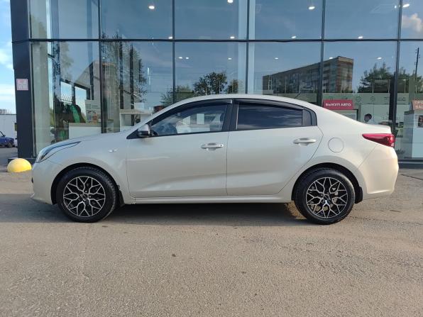 Kia Rio IV с пробегом 2018 года, цена 1 410 000 рублей, 72000 км, седан, Автокод Объявления
