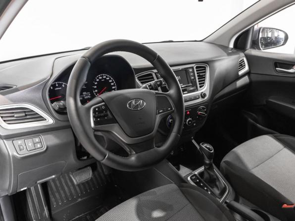 Hyundai Solaris II с пробегом 2019 года, цена 1 280 000 рублей, 150968 км, седан, Автокод Объявления