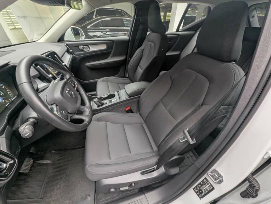 Volvo XC40 I Москва  - изображение 8