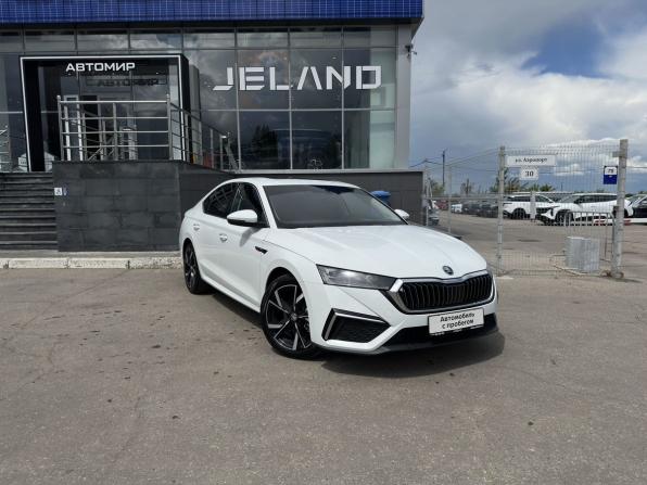 Skoda Octavia IV (A8) с пробегом 2023 года, цена 2 920 000 рублей, 39805 км, лифтбек, Автокод Объявления