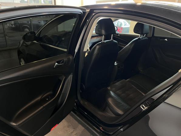 Volkswagen Passat B6 с пробегом 2010 года, цена 820 000 рублей, 156466 км, седан, Автокод Объявления