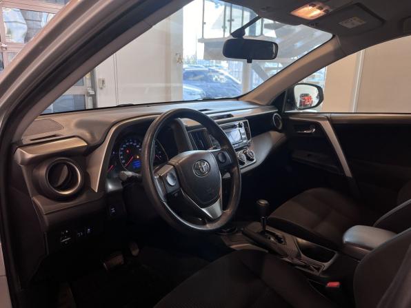 Toyota RAV4 IV (XA40) с пробегом 2015 года, цена 2 480 000 рублей, 56687 км, внедорожник, Автокод Объявления