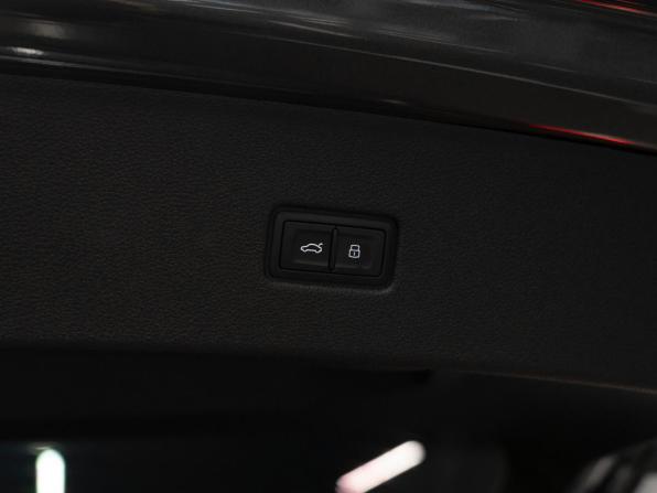 Audi Q8 I (4M) Рестайлинг с пробегом 2025 года, цена 14 450 000 рублей, 75 км, внедорожник, Автокод Объявления