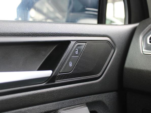 Volkswagen Tiguan II с пробегом 2019 года, цена 2 129 000 рублей, 160200 км, внедорожник, Автокод Объявления