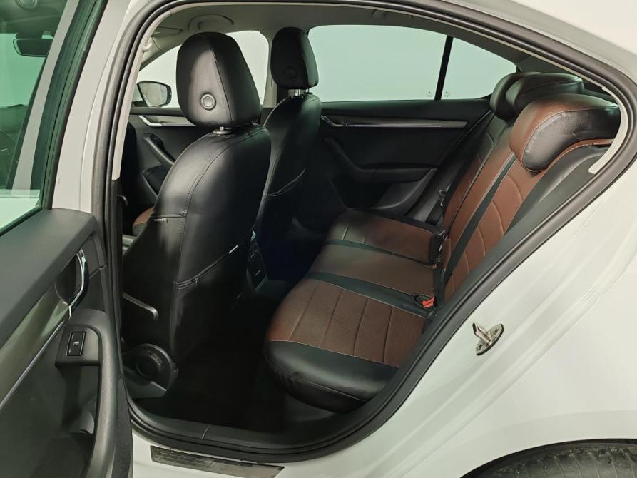 Skoda Octavia III (A7) Рестайлинг Москва  - изображение 12