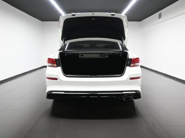 Kia Optima IV Рестайлинг с пробегом 2019 года, цена 2 045 000 рублей, 105017 км, седан, Автокод Объявления