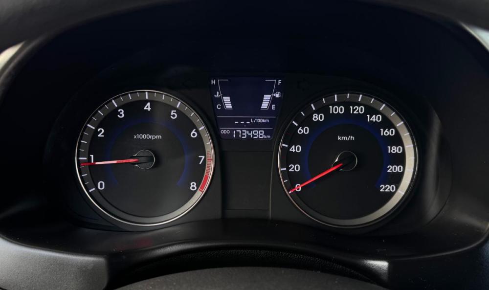 Hyundai Solaris I Набережные Челны  - изображение 16