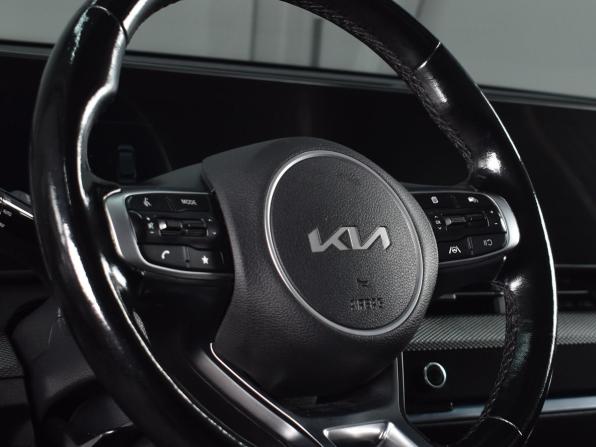 Kia Sportage V с пробегом 2021 года, цена 3 405 995 рублей, 57749 км, внедорожник, Автокод Объявления