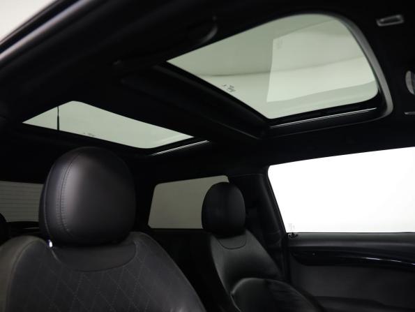 Mini Hatch III (F55/F56) Рестайлинг 2 с пробегом 2021 года, цена 2 339 000 рублей, 70681 км, хэтчбек, Автокод Объявления
