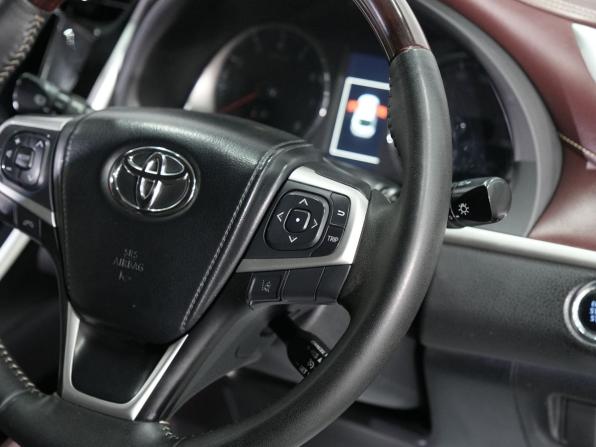 Toyota Harrier III (XU60) с пробегом 2017 года, цена 2 720 000 рублей, 144076 км, внедорожник, Автокод Объявления