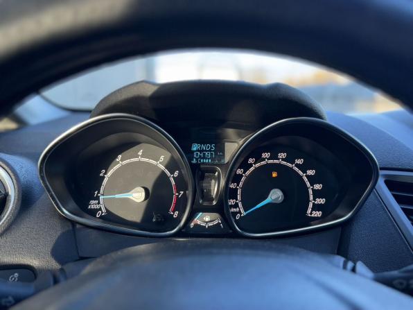 Ford Fiesta Mk6 Рестайлинг с пробегом 2016 года, цена 785 000 рублей, 104797 км, хэтчбек, Автокод Объявления