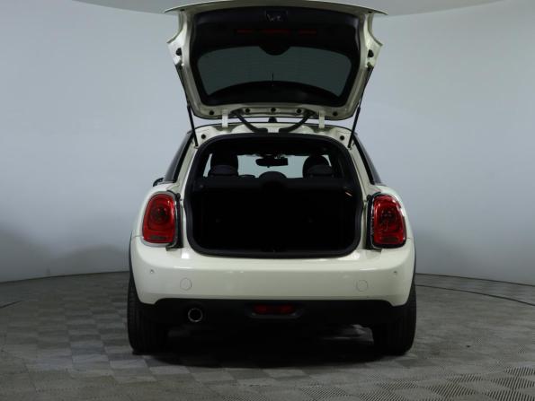 Mini Hatch III (F55/F56) с пробегом 2017 года, цена 1 800 000 рублей, 81000 км, хэтчбек, Автокод Объявления
