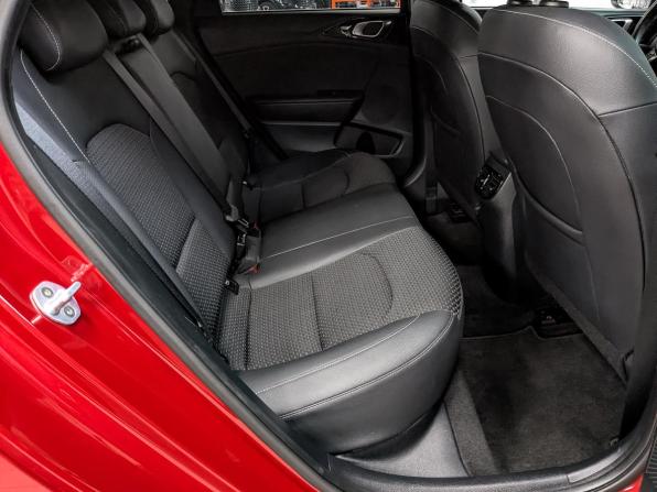 Kia Ceed III с пробегом 2019 года, цена 1 995 000 рублей, 29967 км, хэтчбек, Автокод Объявления