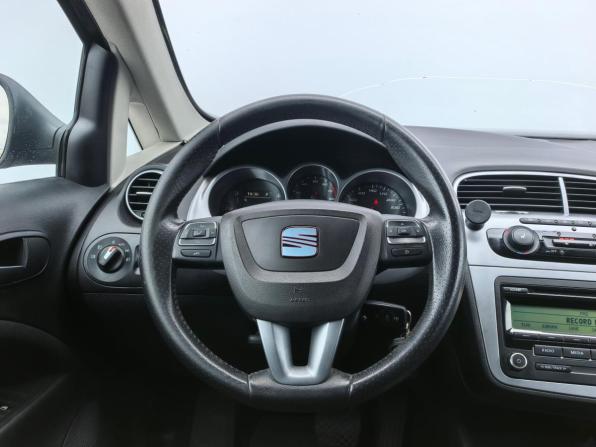 SEAT Altea I Рестайлинг с пробегом 2012 года, цена 1 090 000 рублей, 197000 км, минивэн, Автокод Объявления