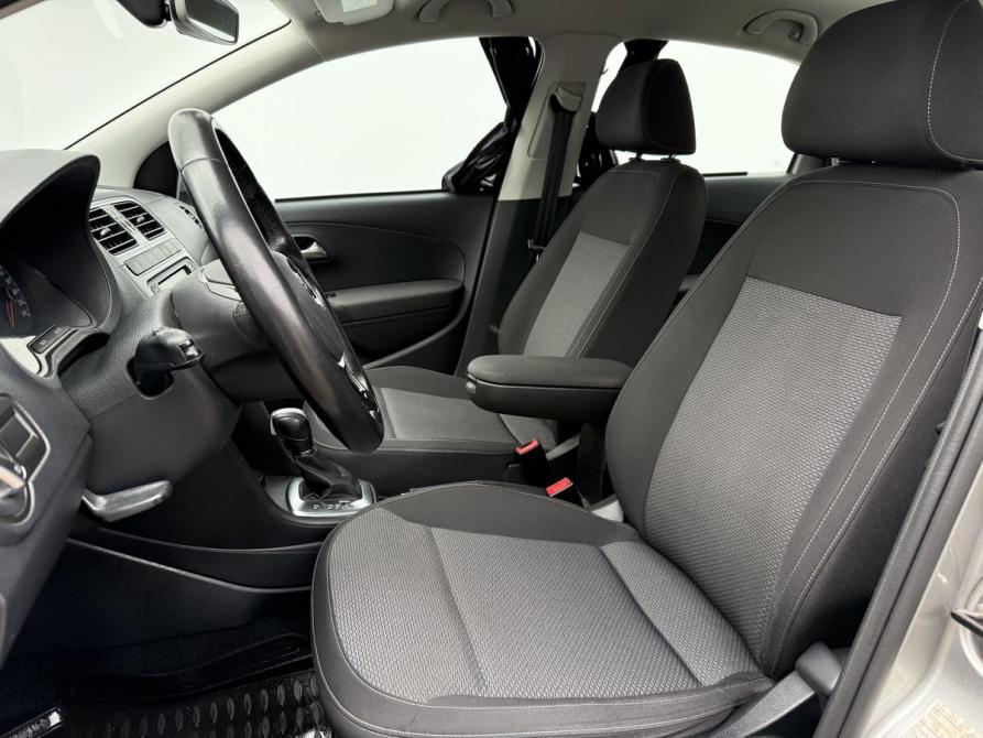 Volkswagen Polo V Рестайлинг Москва  - изображение 10