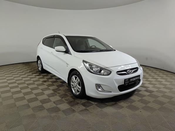 Hyundai Solaris I с пробегом 2014 года, цена 820 000 рублей, 158374 км, хэтчбек, Автокод Объявления