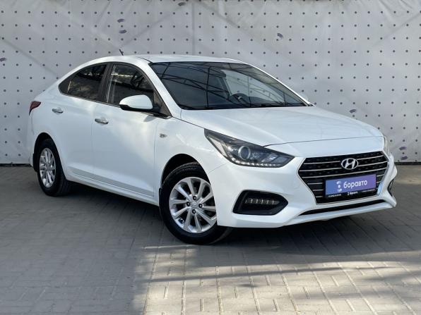 Hyundai Solaris II с пробегом 2018 года, цена 1 100 000 рублей, 186525 км, седан, Автокод Объявления