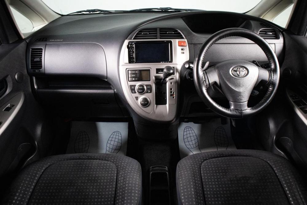 Toyota Ractis I Сургут  - изображение 11