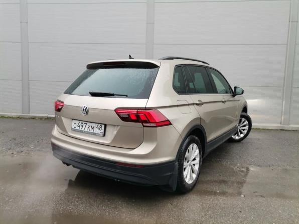 Volkswagen Tiguan II с пробегом 2019 года, цена 2 240 000 рублей, 122000 км, внедорожник, Автокод Объявления