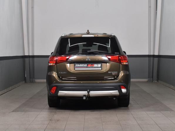 Mitsubishi Outlander III Рестайлинг 2 с пробегом 2018 года, цена 2 599 995 рублей, 178929 км, внедорожник, Автокод Объявления