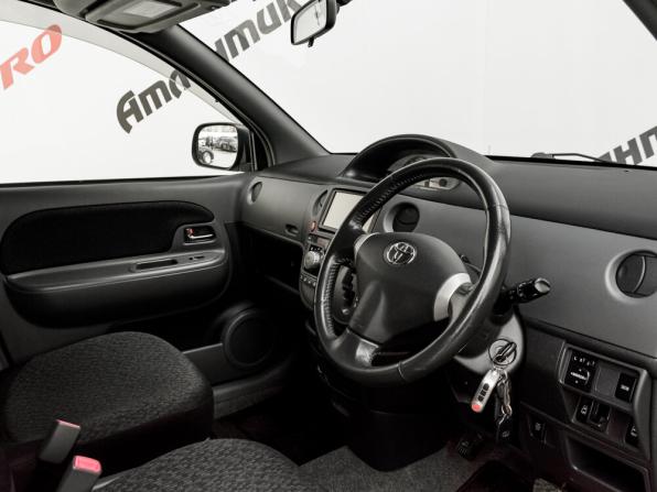 Toyota Sienta I Рестайлинг 2 с пробегом 2012 года, цена 950 000 рублей, 175942 км, минивэн, Автокод Объявления