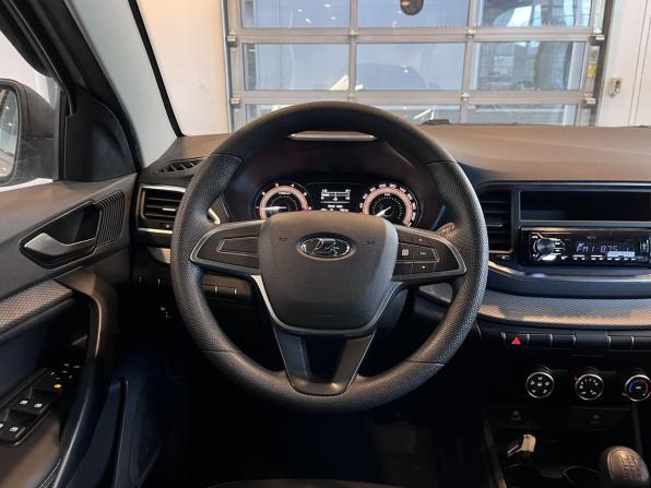 Lada (ВАЗ) Vesta I Рестайлинг (NG) с пробегом 2023 года, цена 1 350 000 рублей, 46880 км, седан, Автокод Объявления