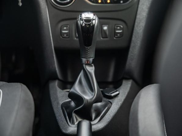 Renault Sandero II с пробегом 2017 года, цена 1 168 000 рублей, 81976 км, хэтчбек, Автокод Объявления