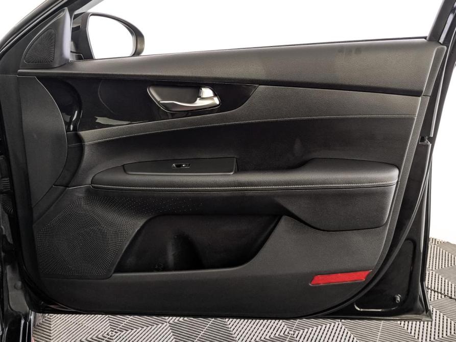 Kia Cerato IV Москва  - изображение 25
