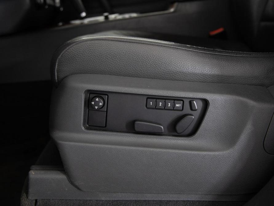 Volkswagen Touareg I Рестайлинг Санкт-Петербург  - изображение 22