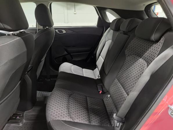 Kia Ceed III с пробегом 2018 года, цена 1 508 000 рублей, 174973 км, хэтчбек, Автокод Объявления