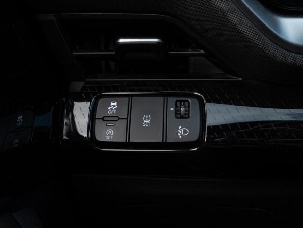 Hyundai Lafesta I Рестайлинг с пробегом 2023 года, цена 2 500 000 рублей, 50183 км, седан, Автокод Объявления