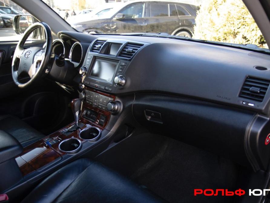Toyota Highlander II (XU40) Рестайлинг Москва  - изображение 7